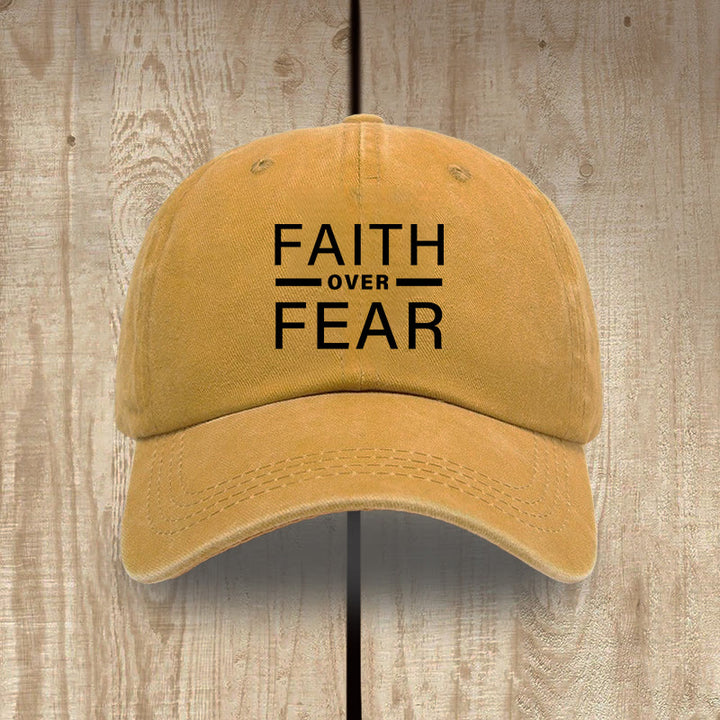 Christianartworkshop Minimalistisches, mutiges Statement „Faith Over Fear“ Unisex-Mütze aus gewaschener Baumwolle im Used-Look - Gelb - image 16