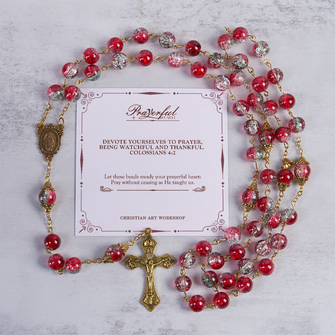 Christianartworkshop GEBETSVOLLER GLAUBE: Weihnachts-Rosenkranz aus roten Perlen mit goldenem Kruzifix und Madonna-Medaille - GEBETSVOLLER GLAUBE - image 0