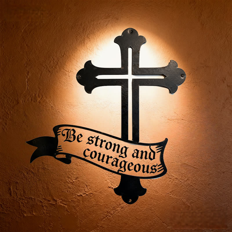 Christianartworkshop Wanddekoration aus Metall mit kräftigem schwarzen Kreuz und dem Zitat „Sei stark und mutig“ - Schwarz - 14.29"*15.75"/36.3*40cm - image 0