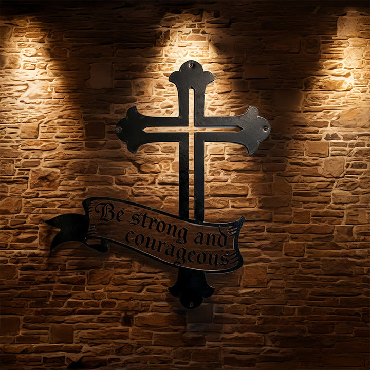 Christianartworkshop Wanddekoration aus Metall mit kräftigem schwarzen Kreuz und dem Zitat „Sei stark und mutig“ - image 2