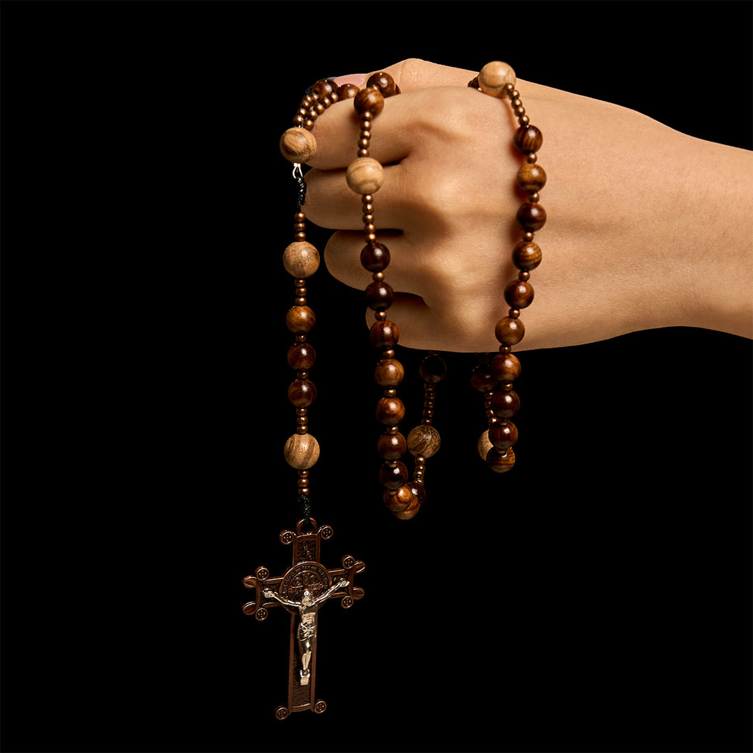 Christianartworkshop Kunsthandwerklicher Rosenkranz aus Holz: Erdfarbene Perlen und Jesus-Kruzifix - image 1