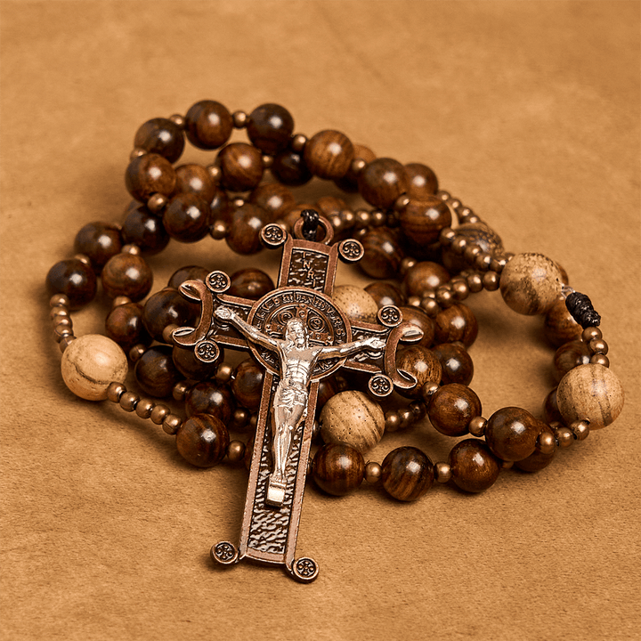 Christianartworkshop Kunsthandwerklicher Rosenkranz aus Holz: Erdfarbene Perlen und Jesus-Kruzifix - image 6