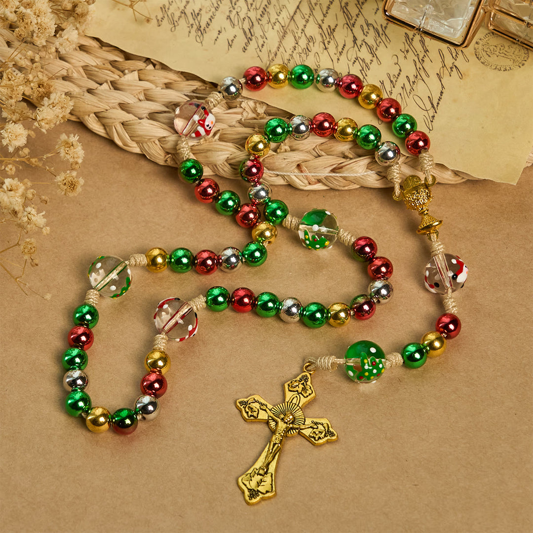 Christianartworkshop Rosenkranz in Weihnachtsstimmung: Bunte Perlen und verziertes goldenes Kruzifix - image 6