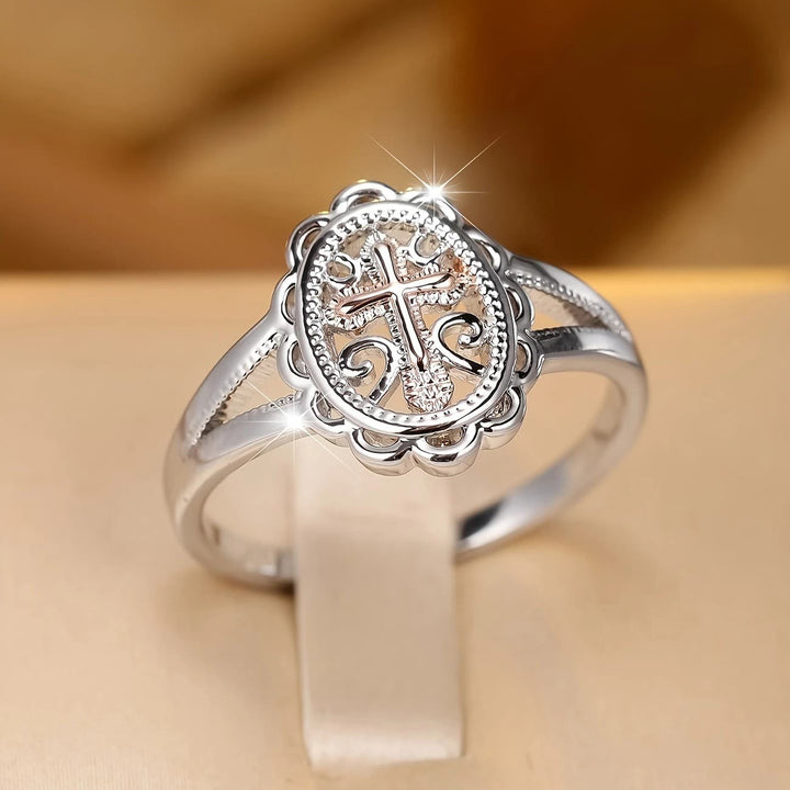 Christianartworkshop Zweifarbiger Kreuzring: Filigraner Glaubensschmuck aus Silber und Roségold - image 1