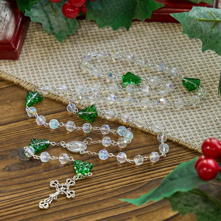 Christianartworkshop Festlicher Glaubensrosenkranz: Schillernde durchscheinende Perlen und Weihnachtsbaum-Akzente - image 5