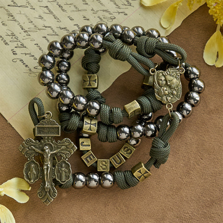 Christianartworkshop Militär – Paracord-Rosenkranz im Stil: Silberfarbene Perlen und Messing JESUS - image 3