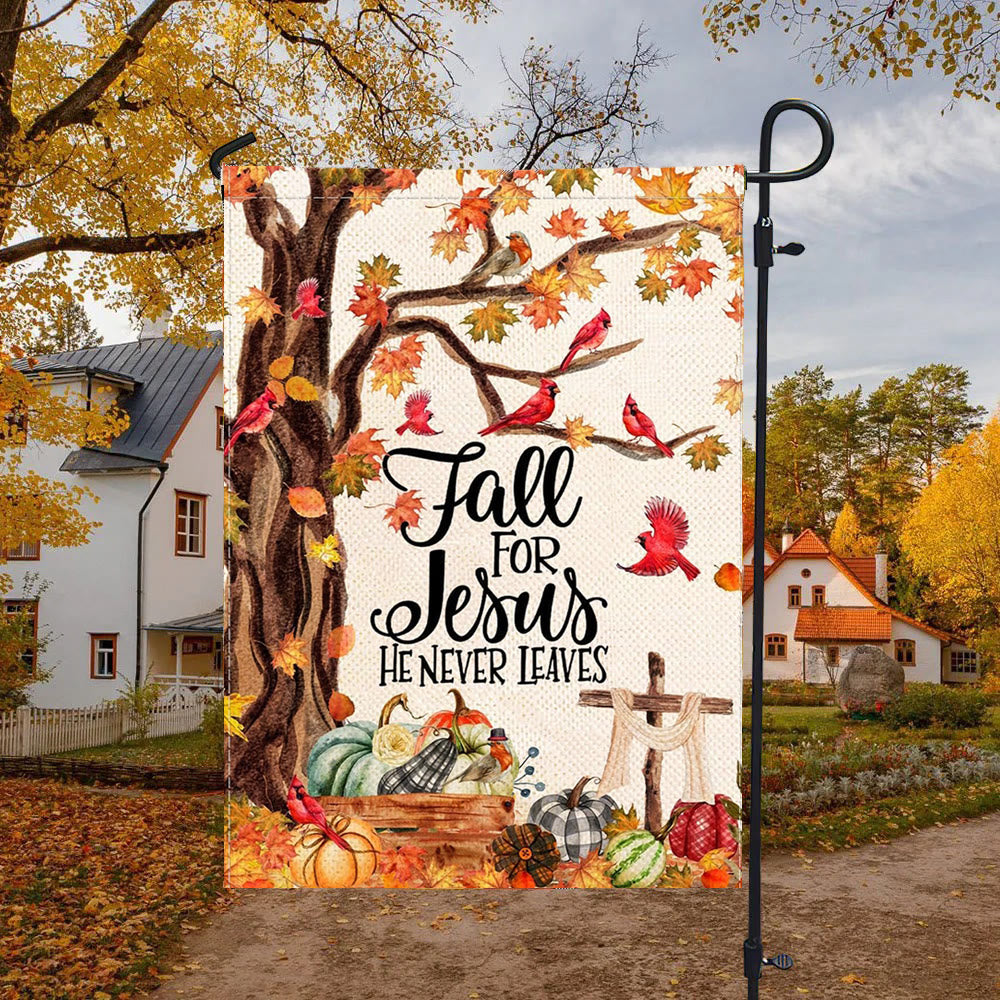 Christianartworkshop Fall for Jesus Herbst-Gartenflagge mit roten Kardinälen und Kürbissen - image 4