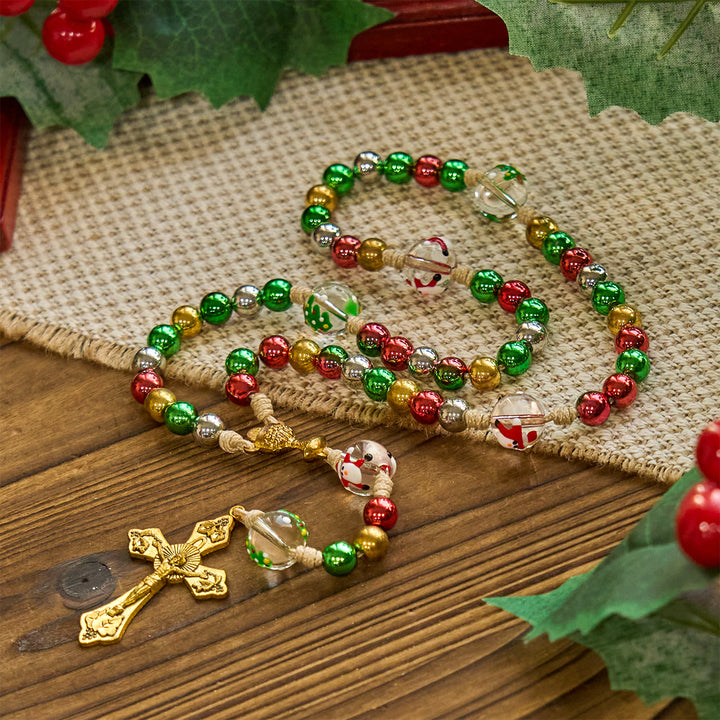 Christianartworkshop Rosenkranz in Weihnachtsstimmung: Bunte Perlen und verziertes goldenes Kruzifix - Mehrfarbiger Weihnachtsrosenkranz - image 0