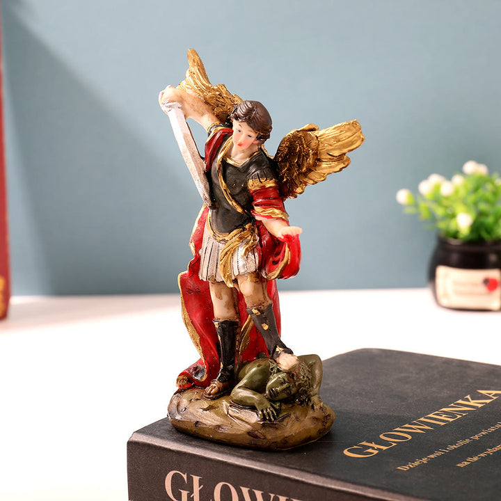 Christianartworkshop St. Michael Kriegerengel Desktop-Ornament: Schutzengel besiegt das Böse - image 2