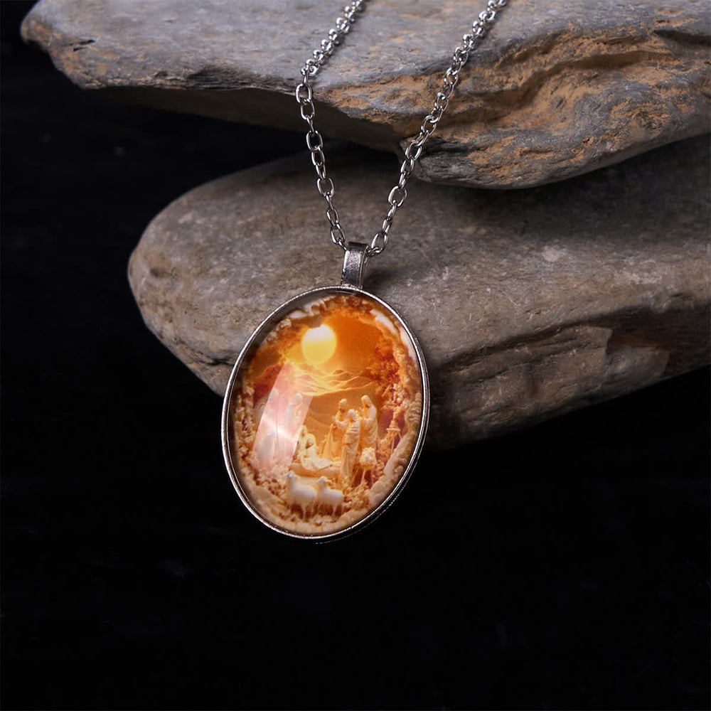 Christianartworkshop – Halskette mit Anhänger aus Glas mit Weihnachtskrippe - image 1