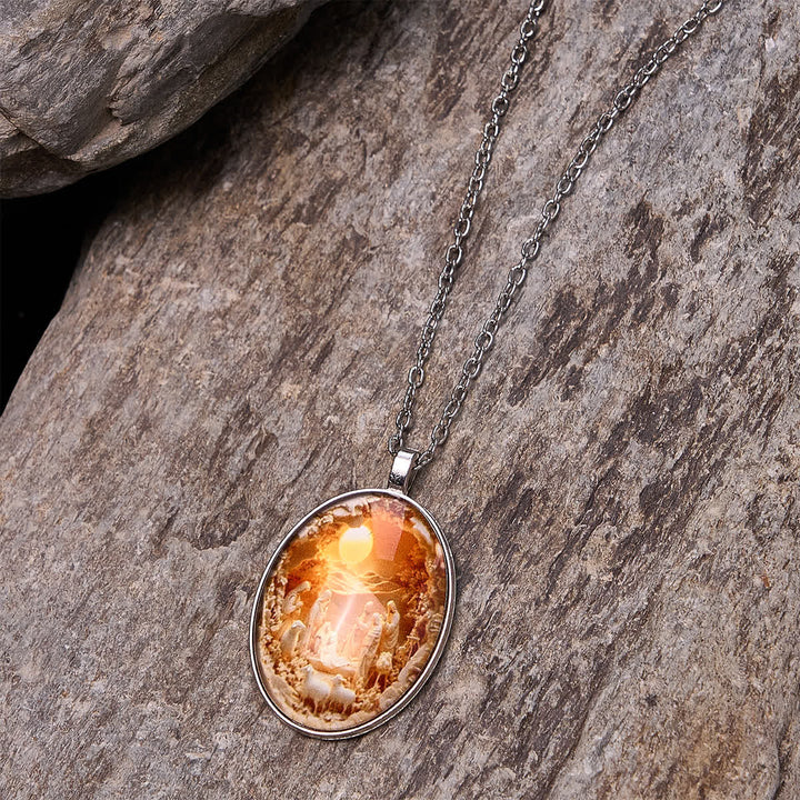 Christianartworkshop – Halskette mit Anhänger aus Glas mit Weihnachtskrippe - image 3