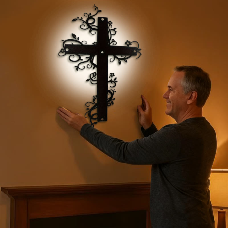 Christianartworkshop Wanddekoration, gotisches Kreuz mit Blumenranke, schwarzes Metall - image 1