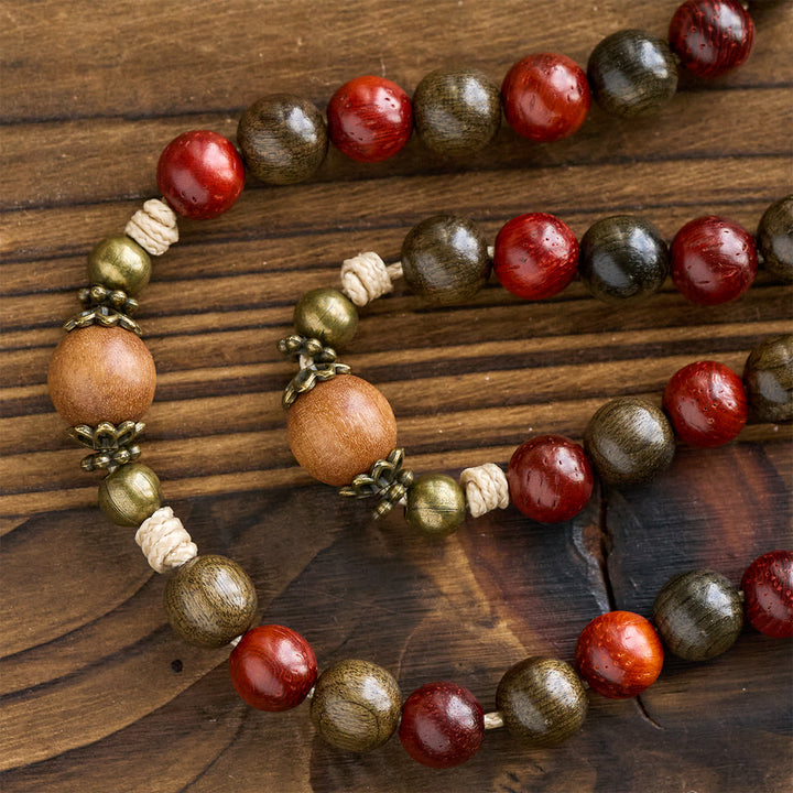 Christianartworkshop Traditioneller Rosenkranz aus Holz im Weihnachtsstil: Erdige Perlen und Bronze-Kruzifix - image 7