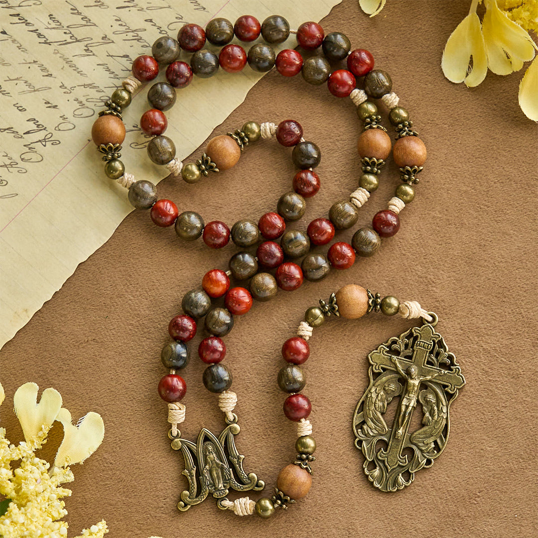 Christianartworkshop Traditioneller Rosenkranz aus Holz im Weihnachtsstil: Erdige Perlen und Bronze-Kruzifix - image 3