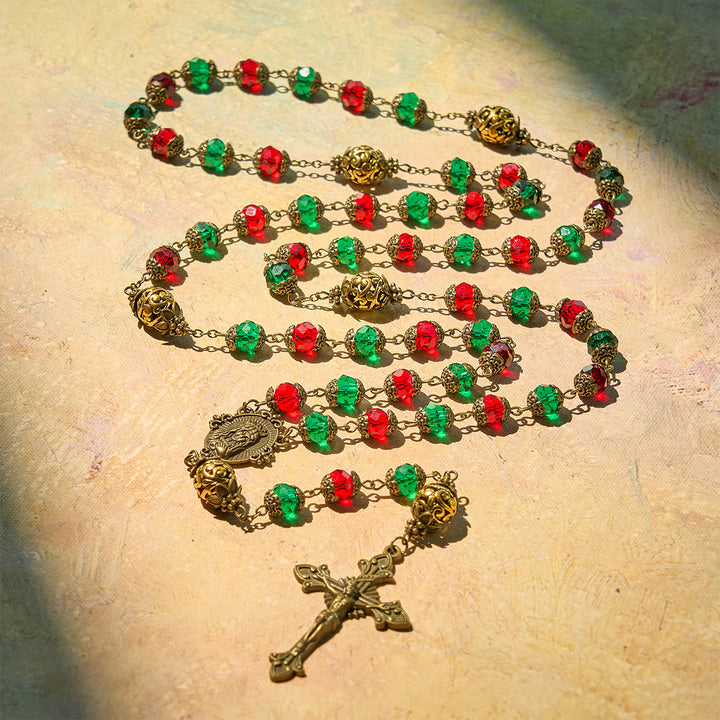 Christianartworkshop Joy of Christmas Rosenkranz mit festlichen Perlen in Rot und Grün mit der Jungfrau Maria - image 10