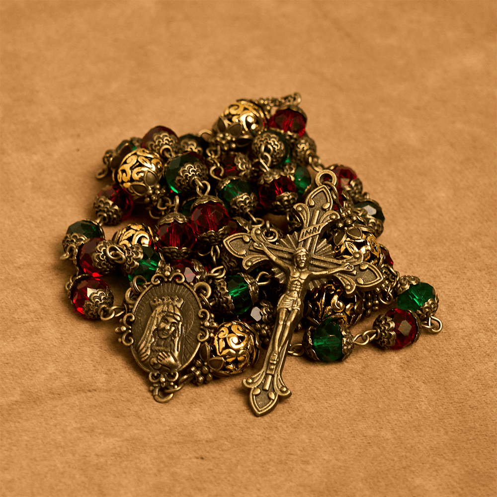 Christianartworkshop Joy of Christmas Rosenkranz mit festlichen Perlen in Rot und Grün mit der Jungfrau Maria - image 1