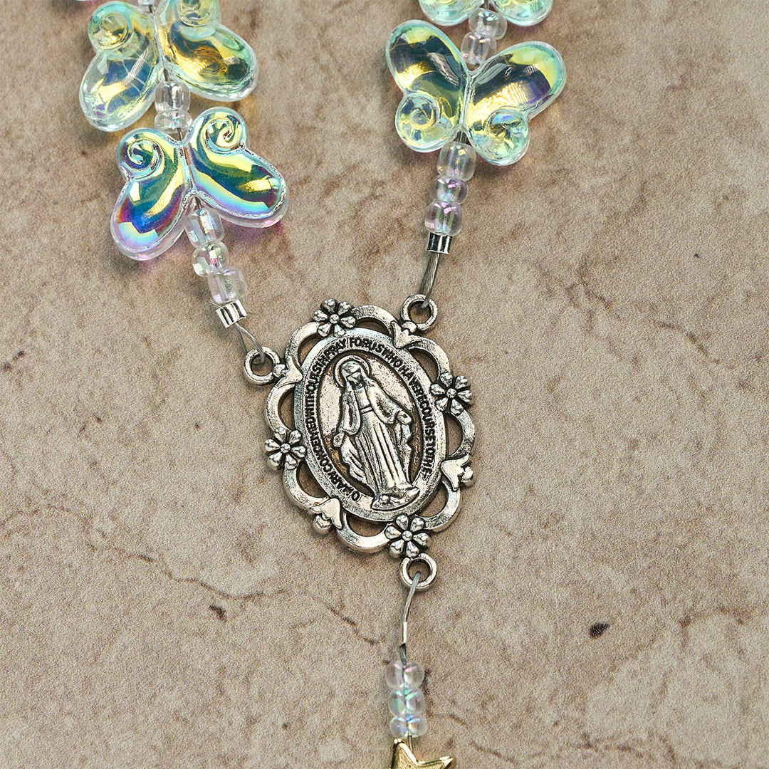 Christianartworkshop Sternenhimmel, schimmernder grüner Schmetterling mit wundertätiger Medaille, Tier-Rosenkranz - image 8