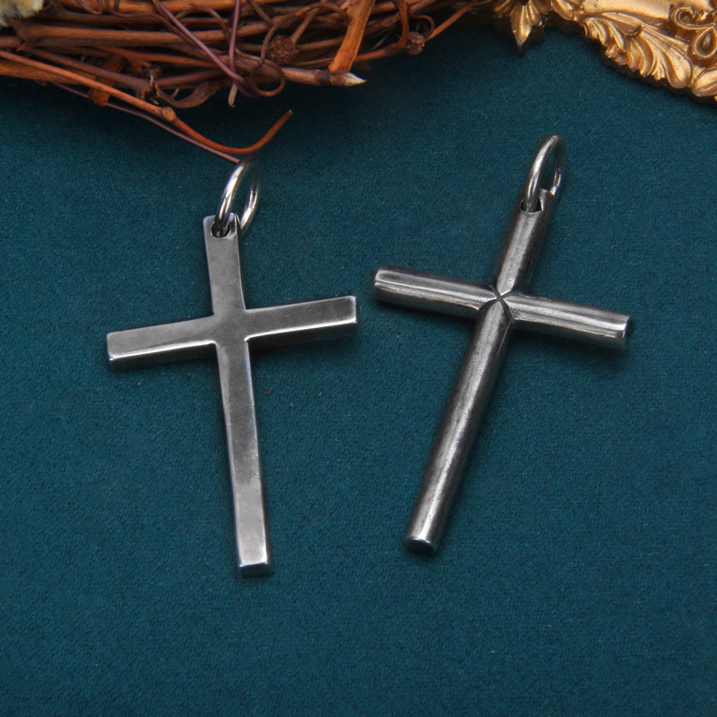 Christianartworkshop – Kräftige, minimalistische Kreuzkette aus Sterlingsilber mit quadratischem und rundem Stab - Quadratisches Balkenkreuz - image 0