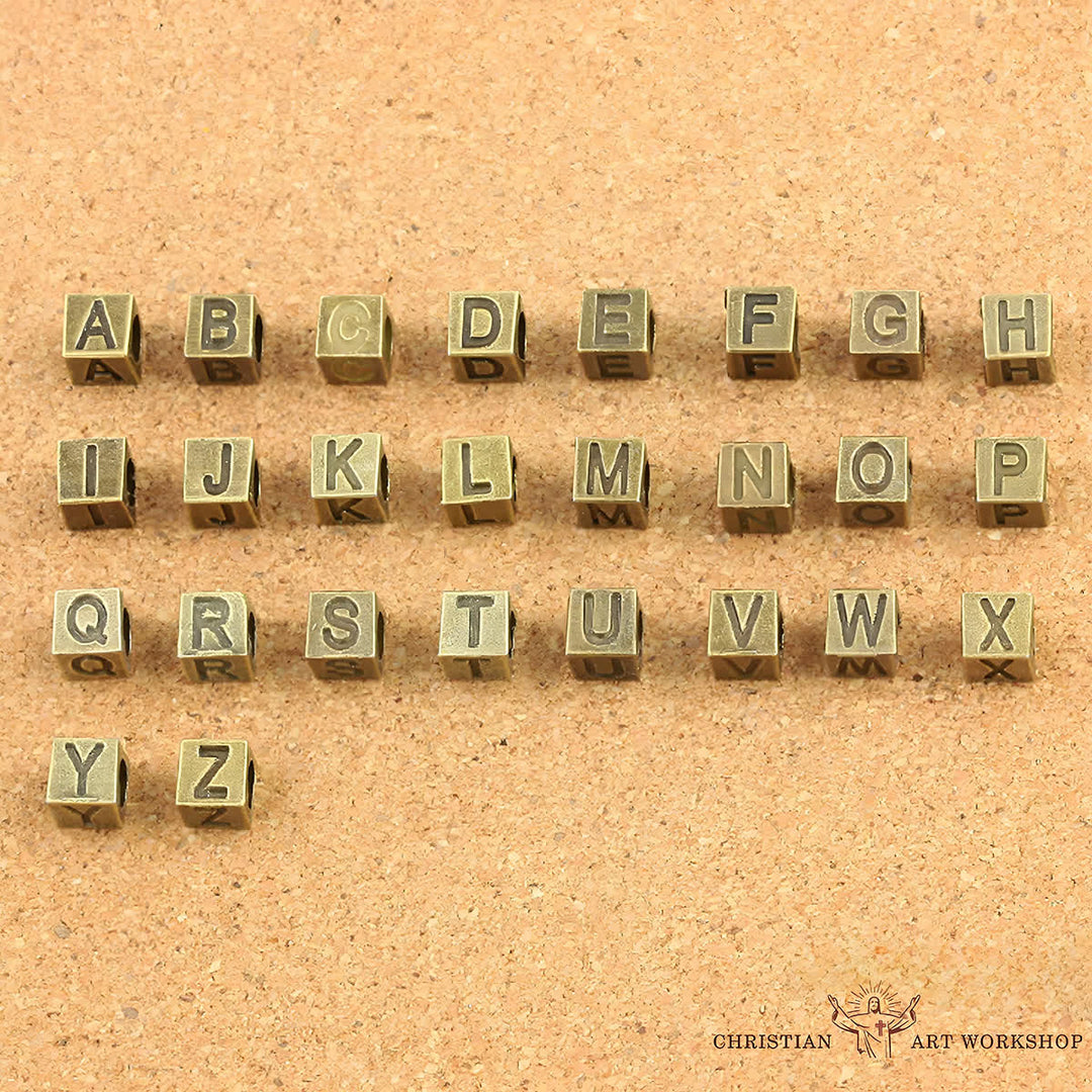 Christianartworkshop Militär-Rosenkranz aus Paracord: Silberfarbene Perlen und Messing-JESUS - image 10