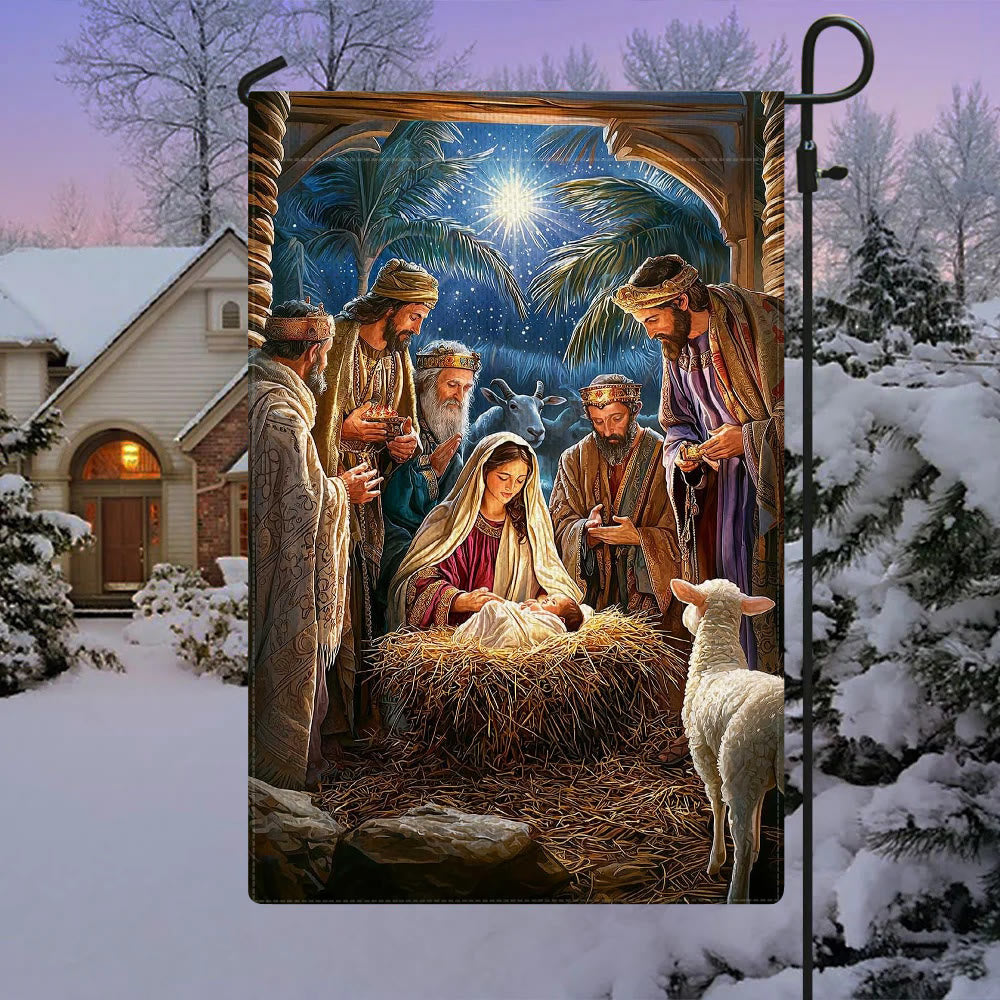 Christianartworkshop Gartenflagge mit heiliger Atmosphäre, Weihnachtskrippe: Heilige Drei Könige und Jesuskind - 90×150cm (3×5 Fuß) - image 0