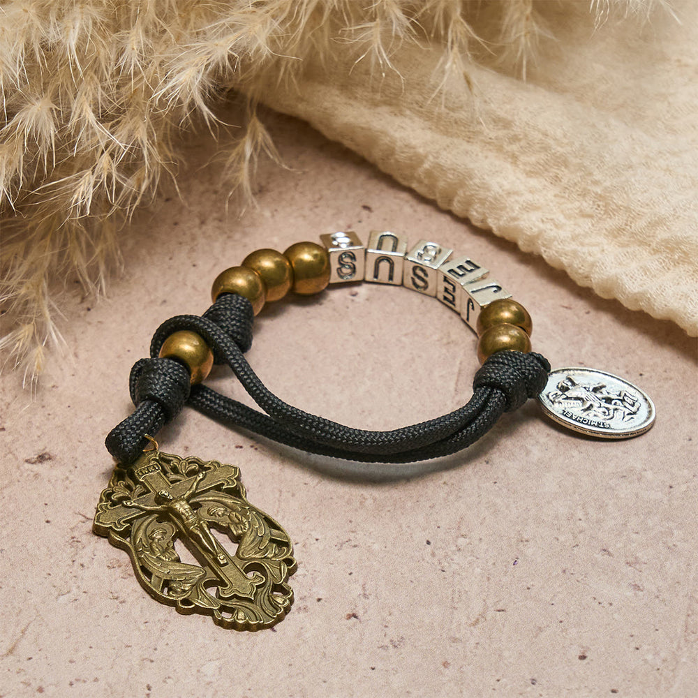 Christianartworkshop Minimalistischer schwarzer robuster Taschenrosenkranz mit St. Michael und personalisiertem JESUS-Brief - image 1