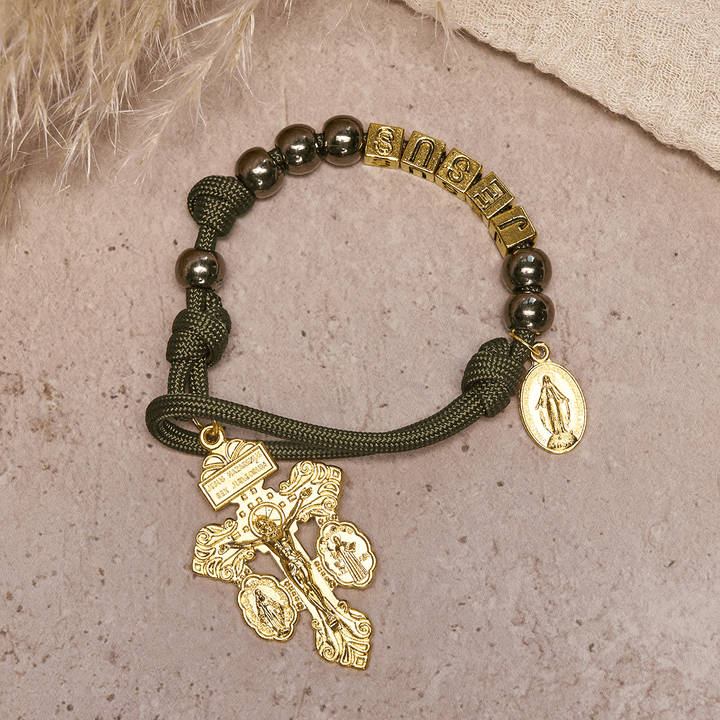 Christianartworkshop Hämatit-Perlen, kompakter Gebetstaschen-Rosenkranz mit Kruzifix und personalisiertem JESUS-Brief - image 3