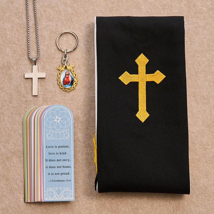 Christianartworkshop Schwarzes goldenes Kreuz-Segensset mit Madonna und Schriftkreuz: Lebe im Glauben - Silberkette - image 4