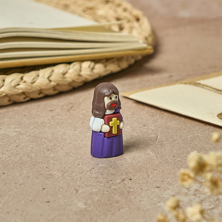 Christianartworkshop 3-farbiges Mini-Figuren-Set mit Kreuzbibel für Schreibtisch, Auto, Nachttisch - image 2