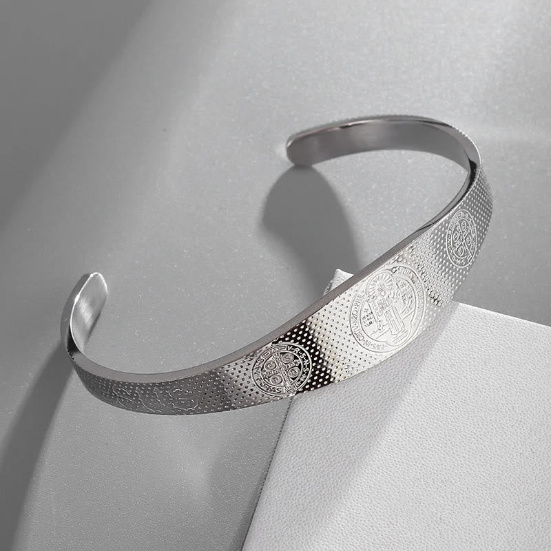 Christianartworkshop Armreif „Frieden und Schutz“ des Heiligen Benedikt in Gold und Silber - Silber - image 4