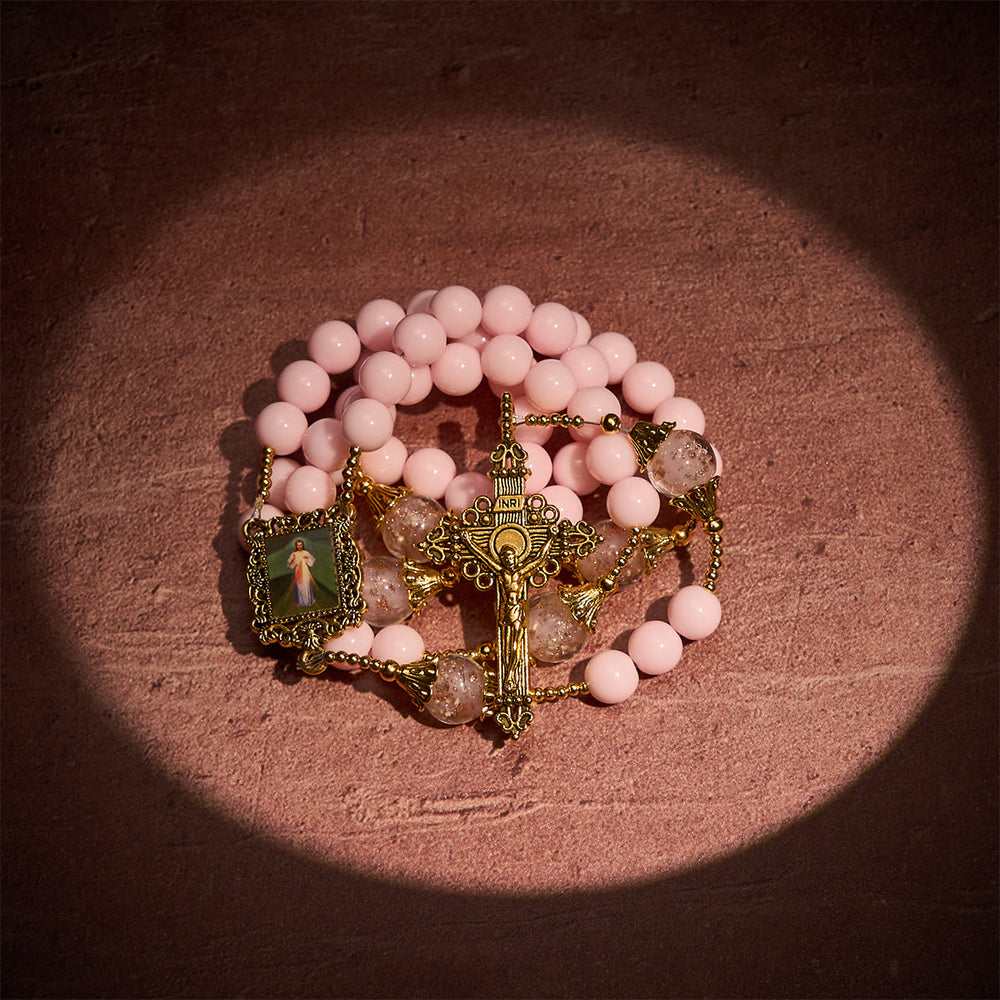 Eleganter Rosenkranz mit rosa Perlen und der Göttlichen Barmherzigkeit für spirituellen Trost von Christianartworkshop - image 1