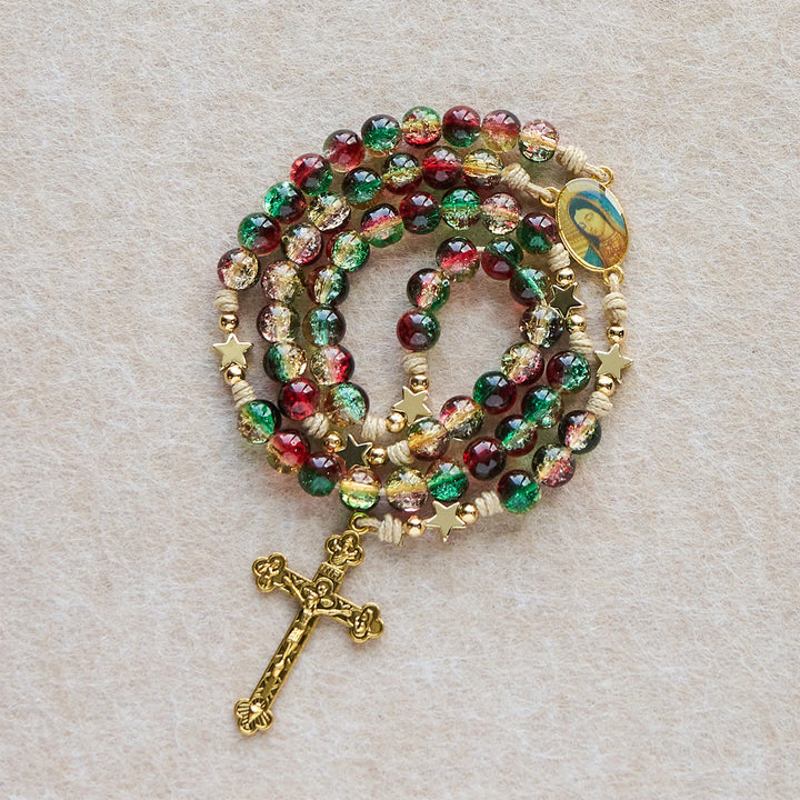 Weihnachtsrosenkranz aus Glasperlen von Christianartworkshop: Medaille Unserer Lieben Frau von Guadalupe & Goldenes Kruzifix - image 7