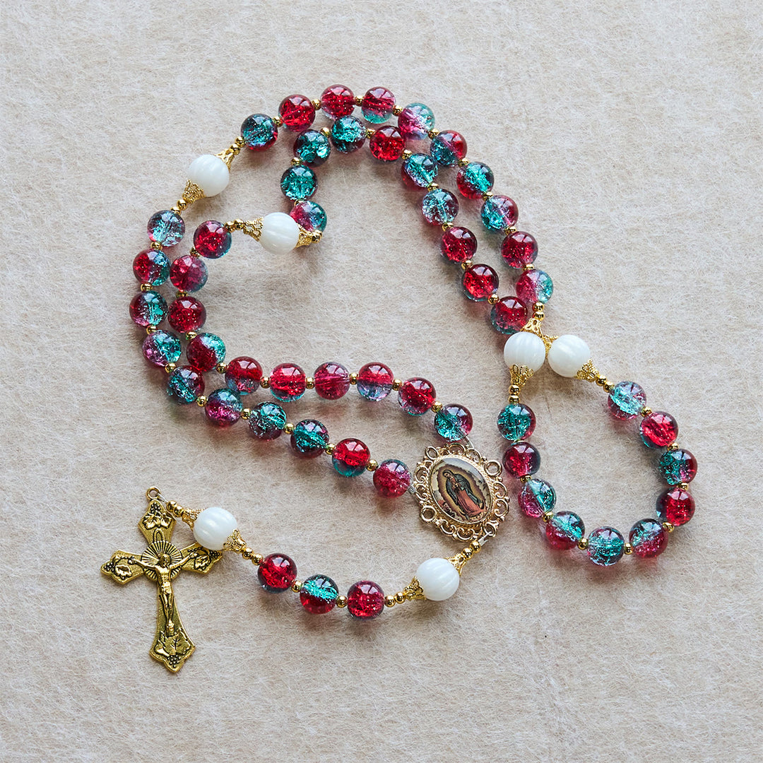Christliche Kunstwerkstatt: Weihnachtlicher Rosenkranz aus roten und blauen Glasperlen: Marienmedaille & verziertes Kreuz - image 7