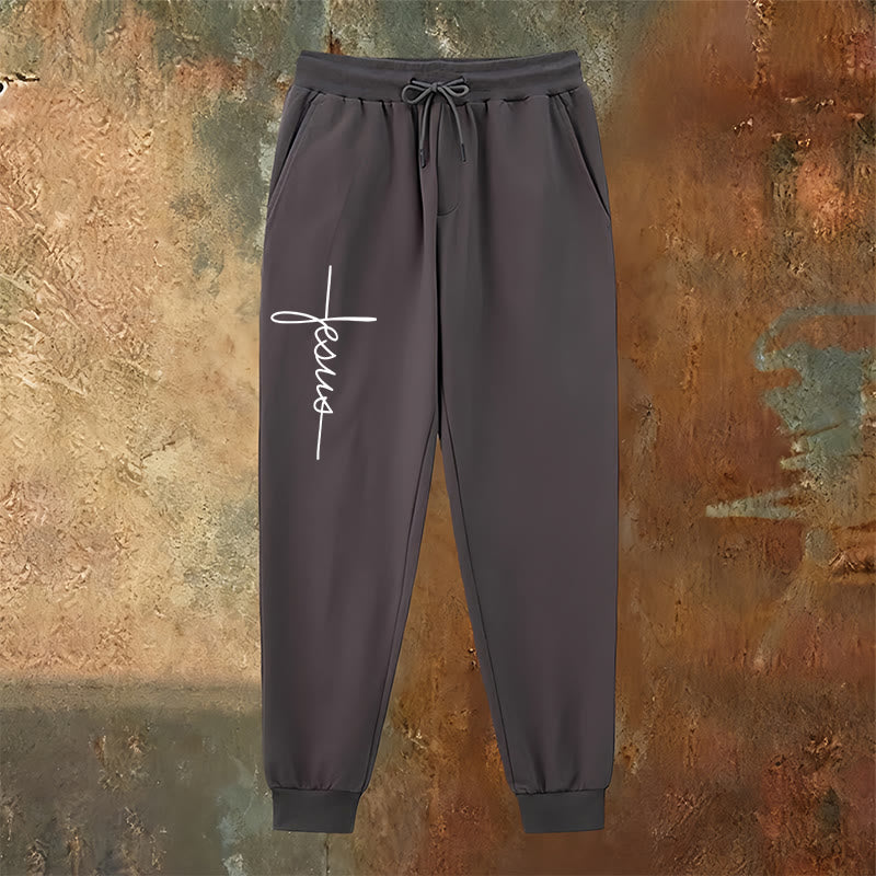 Christianartworkshop Minimalistische Jogginghose mit Jesus-Kreuz-Schriftzug: Jeder Schritt mit Jesus - image 2