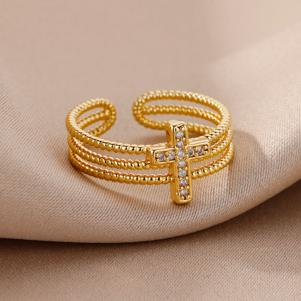 Funkelnder Kreuzring von Christianartworkshop: Zirkonia-besetztes Design für ein gläubiges Geschenk - image 1