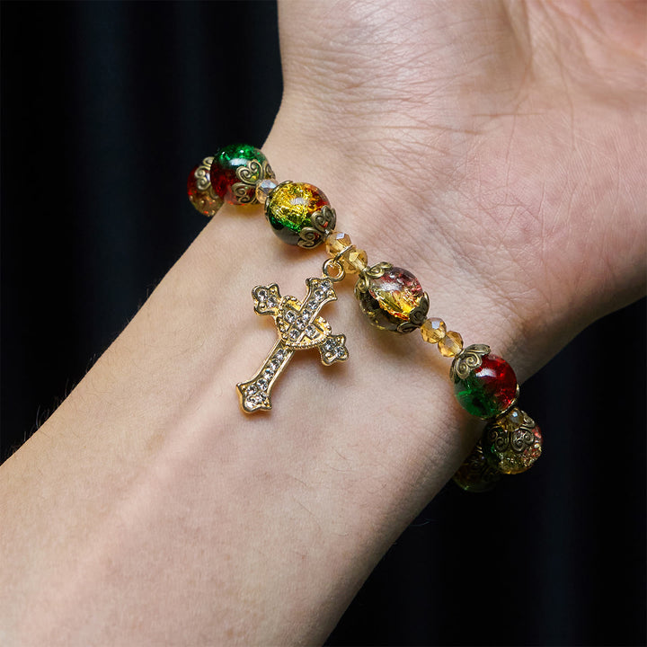 Christianartworkshop Weihnachtsschmuck-Armband aus rot-grün-goldenen Glasperlen: Glaube, der leuchtet - image 1
