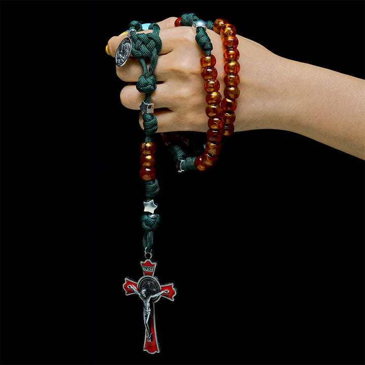 Christliche Rosenkranzkette aus bernsteinfarbenen Perlen und grünem Paracord mit Medaille der Heiligen Familie von Christianartworkshop - image 1