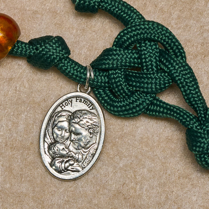 Christliche Rosenkranzkette aus bernsteinfarbenen Perlen und grünem Paracord mit Medaille der Heiligen Familie von Christianartworkshop - image 8