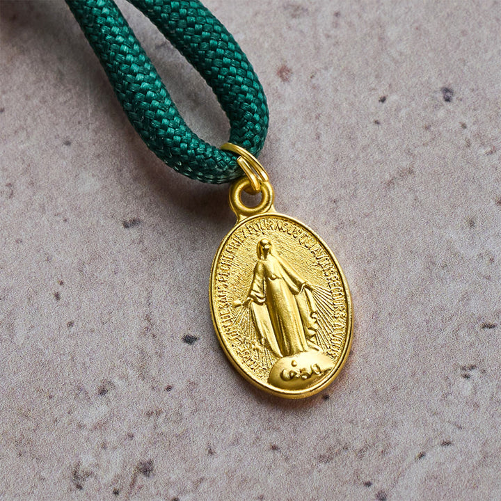 Christliche Rosenkranzkette aus bernsteinfarbenen Perlen und grünem Paracord mit Medaille der Heiligen Familie von Christianartworkshop - image 18