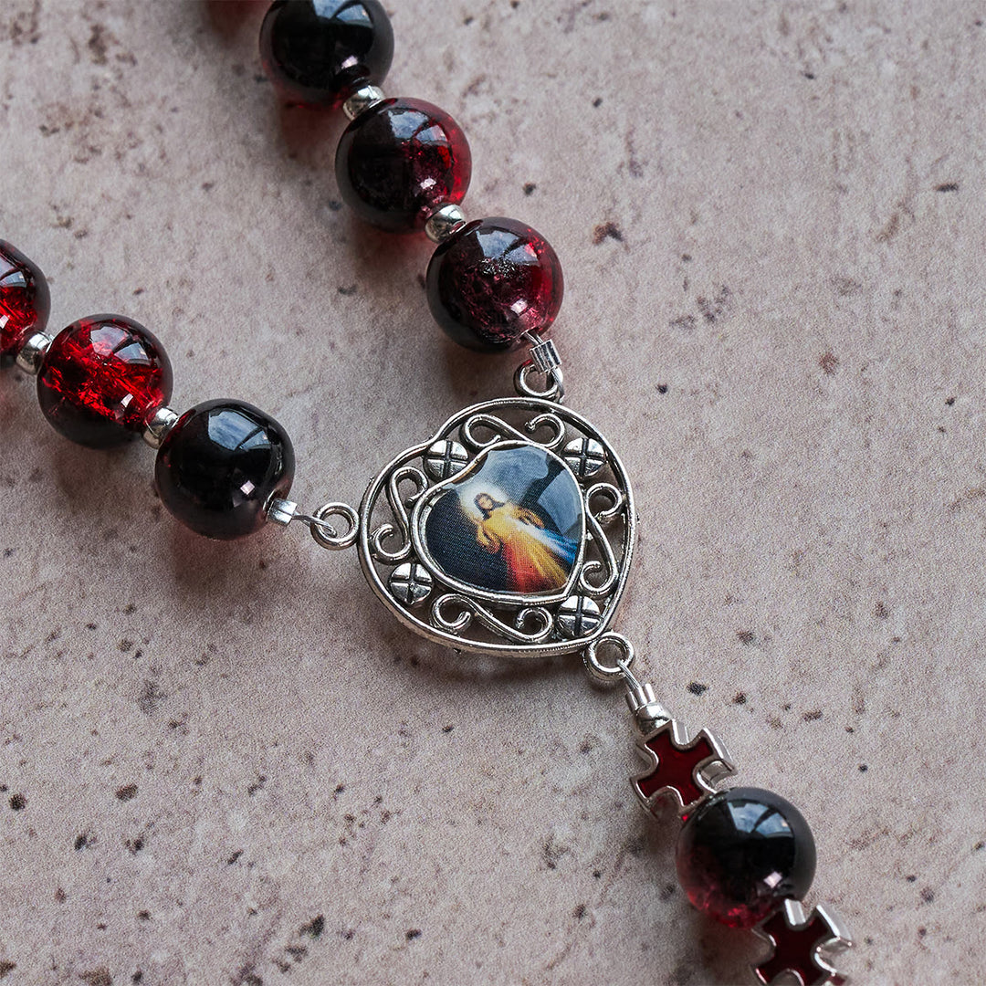 Christianartworkshop Rosenkranz der Göttlichen Barmherzigkeit aus schwarzen und roten Glasperlen, der das Leiden Christi symbolisiert - image 6
