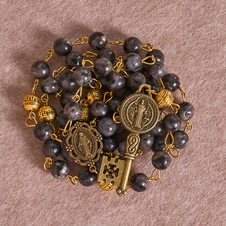 Wundermedaille und Benediktsschlüssel von Christianartworkshop, 8 mm runder schwarzer Stein, Legierungskette, Rosenkranz - image 6