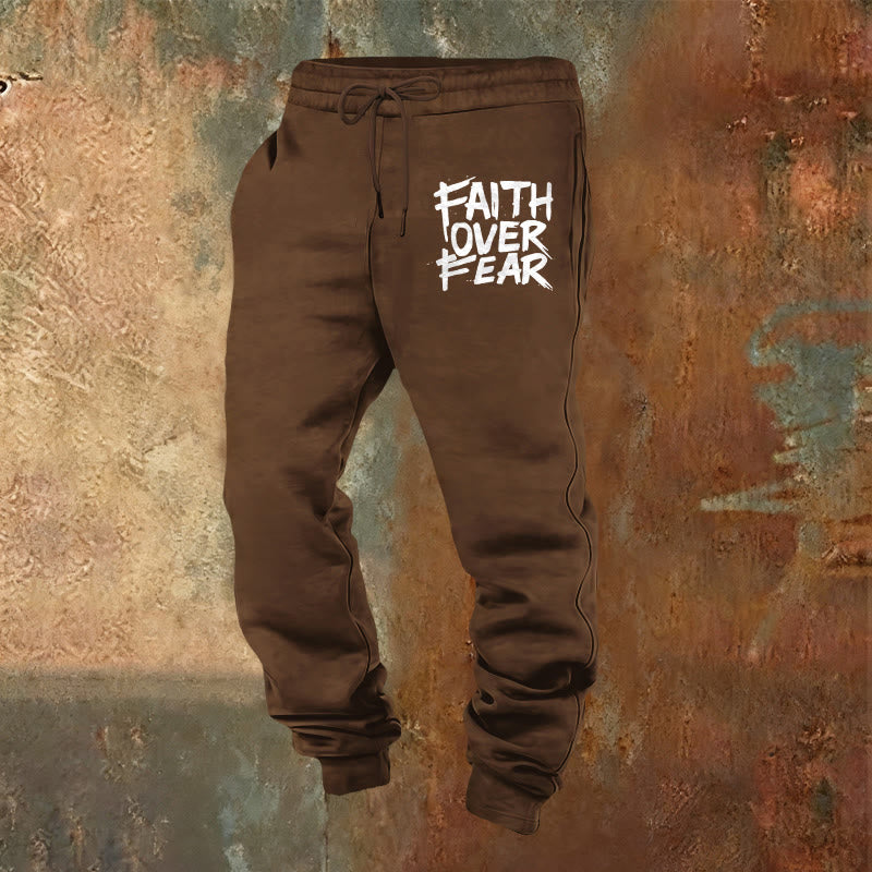 Christianartworkshop: Jogginghosen des Glaubens statt der Angst: Alltagskleidung mit spirituellem Mut - Braun - 2XL - image 0