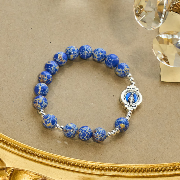 Christianartworkshop Blaues Marienarmband aus Kaiserstein: Ein Zeichen des Gebets und des Friedens - image 6