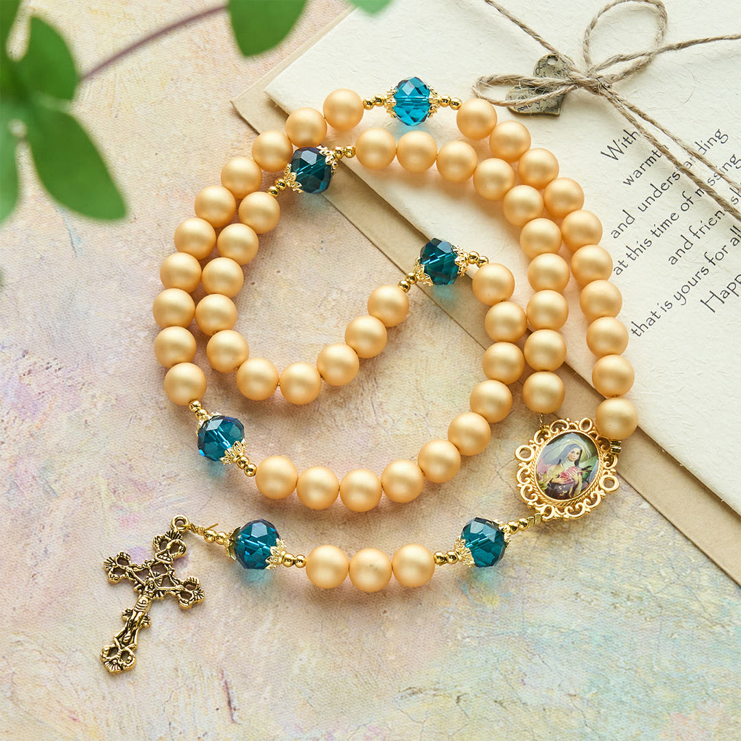 Eleganter, matter Rosenkranz aus goldenen Perlen von Christianartworkshop mit der heiligen Therese und einem Kruzifix - Die heilige Therese und das Kruzifix - image 0