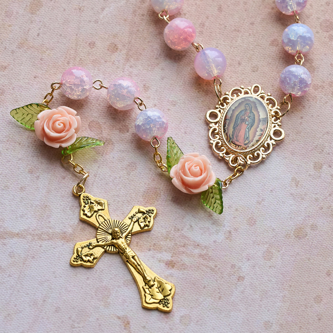 Christianartworkshop Jungfrau Maria mit Rosenkranz: Zeitloser Glaube & Blumensymbol des Glaubens - image 9