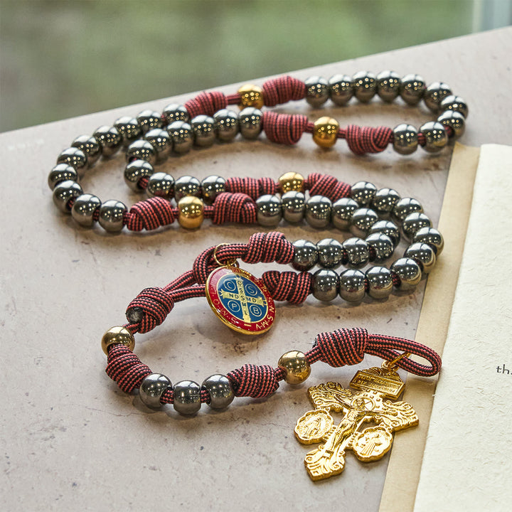 Christianartworkshop Rosenkranz aus bronzefarbenen Perlen mit Vergebungskreuz und St.-Benedikt-Verzierungen - image 6