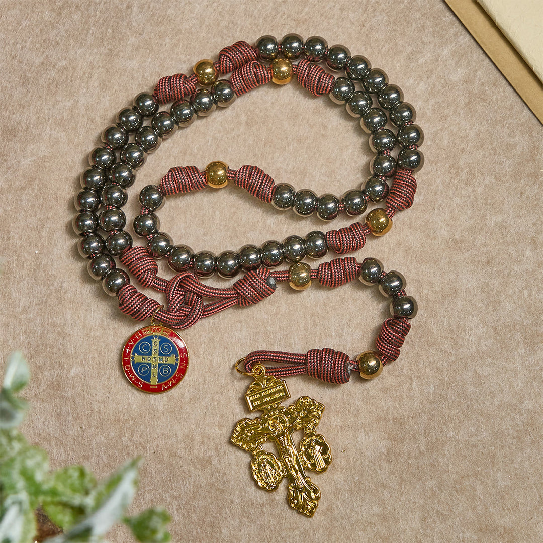 Christianartworkshop Rosenkranz aus bronzefarbenen Perlen mit Vergebungskreuz und St.-Benedikt-Verzierungen - image 4