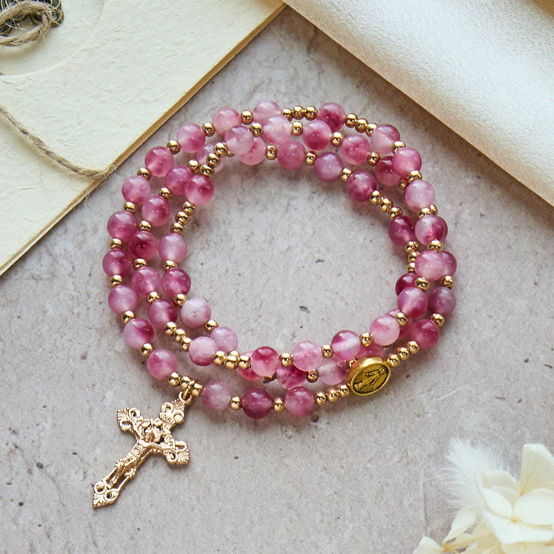 Christianartworkshop Rosenkranzarmband aus rosaroten Achatperlen: Andacht & Himmlische Eleganz - Rosenkranz und Armband aus rosarotem Achat - image 0