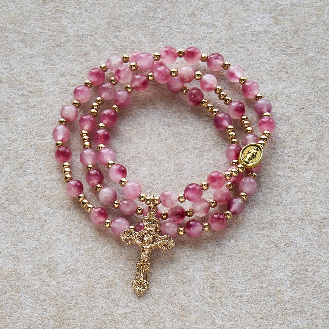 Christianartworkshop Rosenkranzarmband aus rosaroten Achatperlen: Andacht & Himmlische Eleganz - image 6