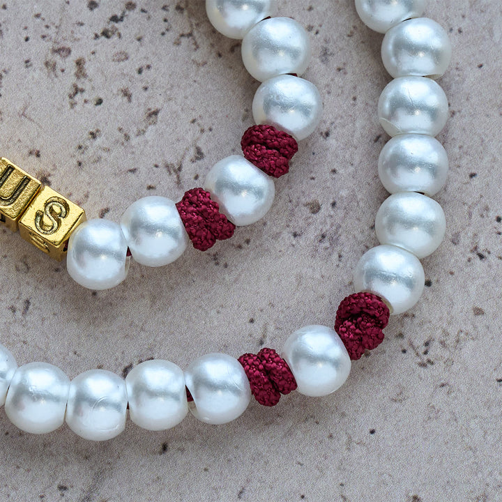 Christianartworkshop Eleganter weißer Rosenkranz nach Maß mit burgunderrotem Paracord und personalisierten JESUS-Buchstaben - image 8