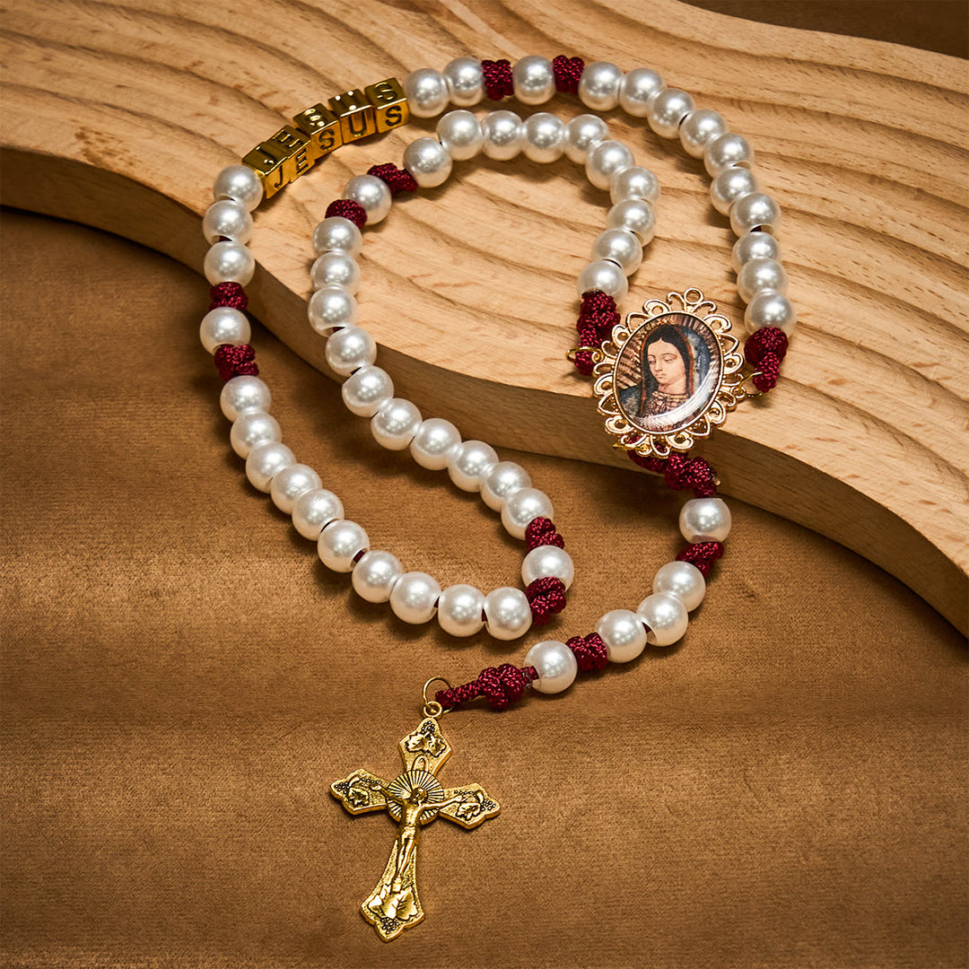 Christianartworkshop Eleganter weißer Rosenkranz nach Maß mit burgunderrotem Paracord und personalisierten JESUS-Buchstaben - image 6